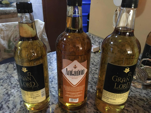 Licor De Whisky Contenido Neto 1l De 0,70l Antañon 1litro