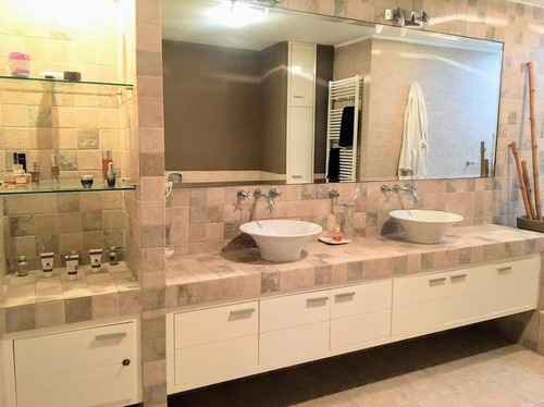 Casa (uso Comercial) En Venta, Cerro De Las Rosas. En Pleno Tejeda, Zona Norte