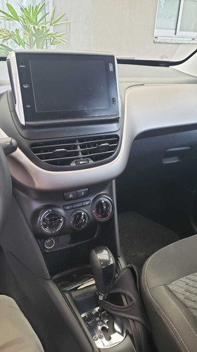 Peugeot 208 Allure Tiptronic
