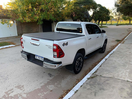 Imagen 4 de 7 de Toyota Hilux 2.8 Dc Srx 204cv At