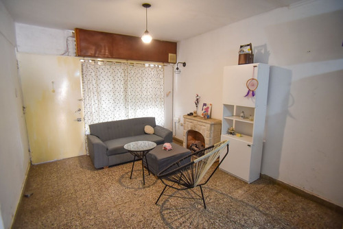 Casa Y Dpto. 4 Dorm. Z/ Av A Del Valle Y Galicia