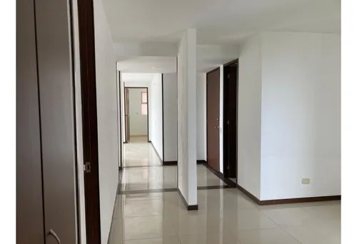 Venta Apartamento De 155mt2 En La Flora, Norte De Cali 13018-1