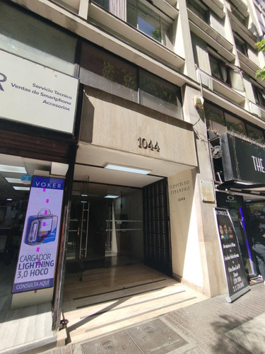 Arriendo Oficina 2p/1b - Santiago