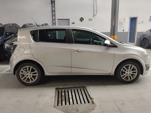 Chevrolet Sonic 1.6 Lt 5 p Automática