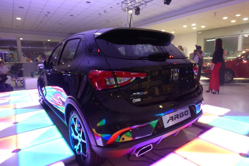Imagen 11 de 24 de Nuevo Fiat Argo 0km 2022 1.3 1.8 - Gnc- Tomo Usado *