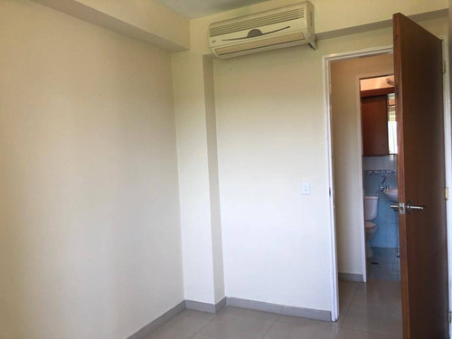Imagen 5 de 11 de Re/max. Iris Hernandez. Vende Apartamento (85m2). La Granja . Naguanagua. Codigo 147160( Solo Para Clientes )