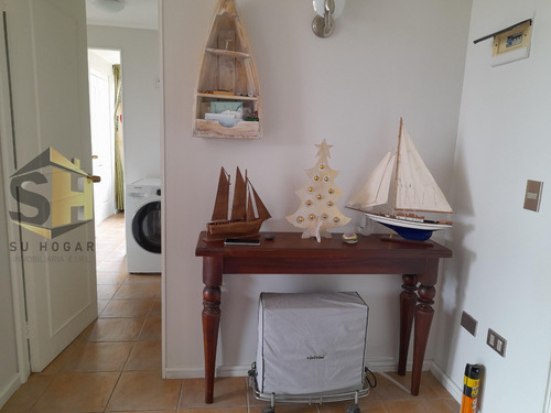 Se Vende Bonito Dpto A Metros De Playa Amarilla, Concón.