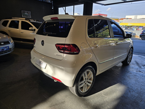 Volkswagen Fox 1.6 MSI HIGHLINE 16V FLEX 4P AUTOMATIZADO
