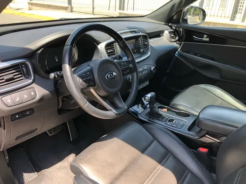 Kia Sorento 3.3L Sxl Awd At