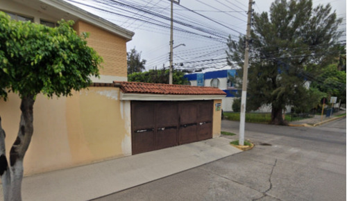 Casa En Venta, Recuperación Bancaria, Col. La Calma, Zapopan, Jalisco. Laab2