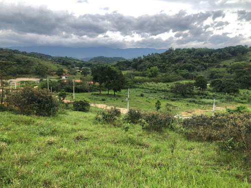 Terreno Com 2.000m2 Em Área Rural.