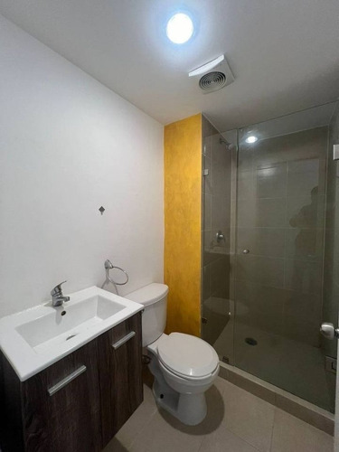 Venta De Departamento (107m2) En Skyview Polanco, Muy Cerca Del Bosque De Chapultepec, Museo Soumaya. Db15-z92