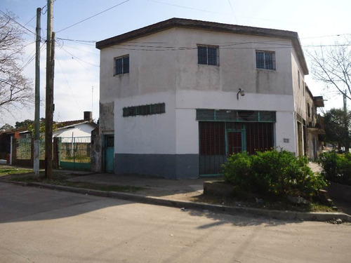 Imagen 2 de 14 de Local Con Vivienda En Venta En Castelar Sur