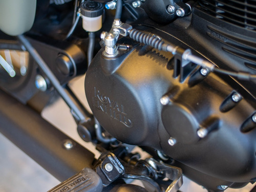Imagen 21 de 23 de Royal Enfield Signals Marsh Grey Reserva Ya