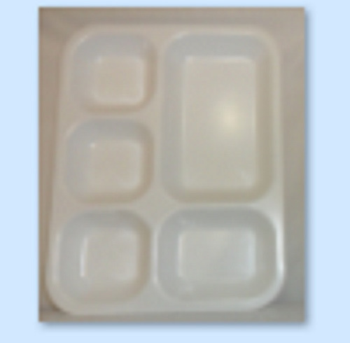 Charola De 5 Divisiones Plástico Duro 34.5x26.5 30pz