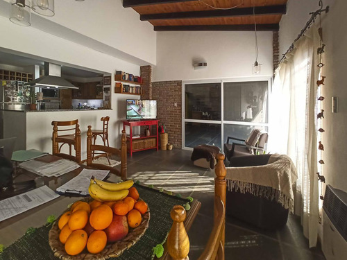 Venta - Casa - Los Pinos, Granadero Baigorria