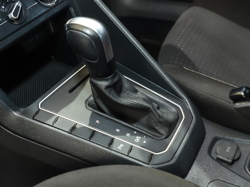 Volkswagen Virtus 1.6 At