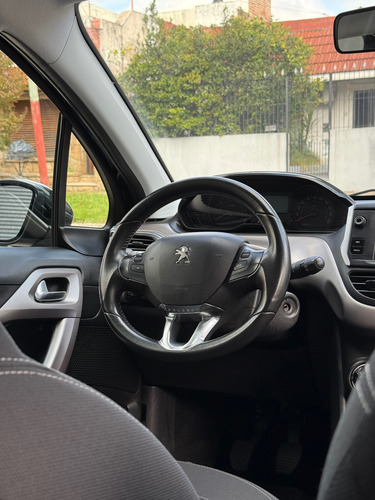Peugeot 208 1.6 Allure