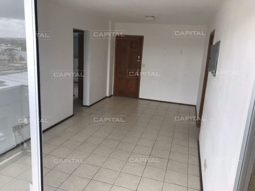 Imagen 2 de 14 de Apartamento En Venta Dos Dormitorios En El Centro De Maldonado - Maldonado Maldonado