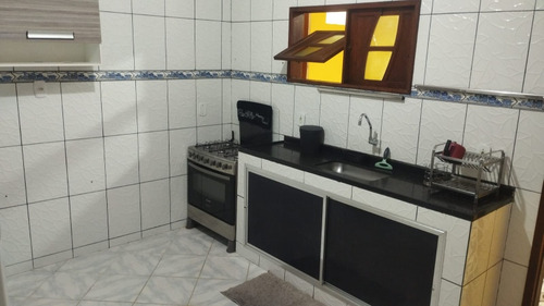 Casa Na Área Central De Dores De Macabu, Ótimo Preço.