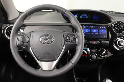 Imagen 12 de 19 de Toyota Etios 5p Xls Mt