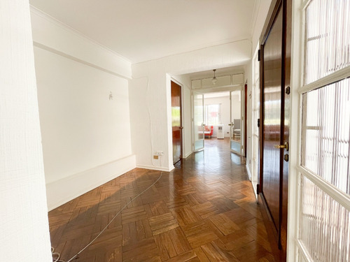 Departamento-casa Con Goce Exclusivo De Terreno En Ñuñoa