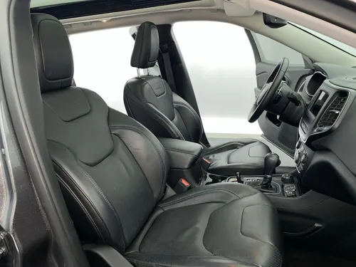 Jeep Cherokee 3.2 At 2019