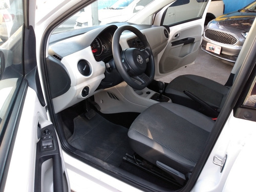Imagem 8 de 14 de Volkswagen Up! 2017 1.0 Move I-motion 5p
