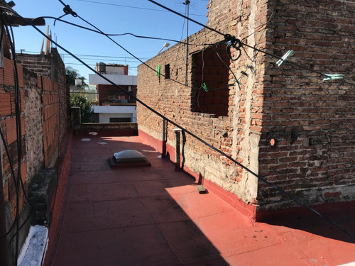 Imagen 12 de 14 de Casa - Venta - La Tablada - 4 Ambientes Con Garaje