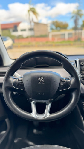 Peugeot 208 1.6 Allure