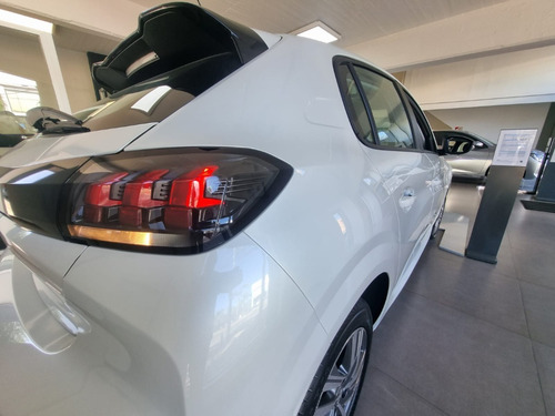 Imagen 18 de 19 de Peugeot 208 2023 1.6l Feline Tiptronic Dd