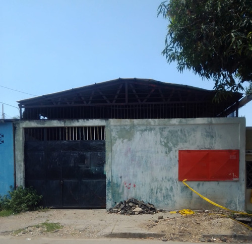 Imagen 1 de 10 de Galpon En Venta, Chuparin Central, Puerto La Cruz
