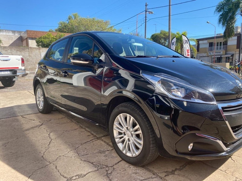 Peugeot 208 Allure 1.6 Tiptronic Nav