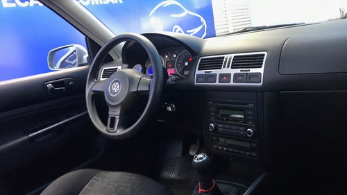 Volkswagen Bora 1.8t - Tute Cars Fernando