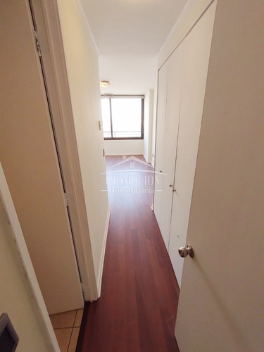 Excelente Ubicación! 3 Habitaciones 2 Baños + 1 Est 1 Bod
