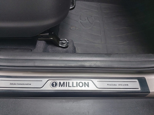 Imagem 6 de 9 de Creta 1.6 Pulse Série 1 Million Com Pulseira