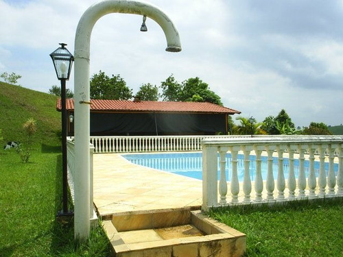 Fazenda À Venda Na Estrada De Sambaetiba, Centro (sambaetiba), Itaboraí - Rj - Liv-11669