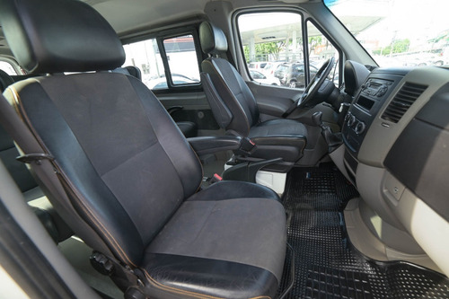 Imagen 15 de 18 de Mercedes Sprinter 2016 2.1 415 Combi 3665 150cv 9+1 Tn Fer