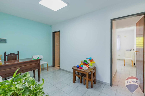 Casa En Venta 3 Dormitorios +quincho +consultorio