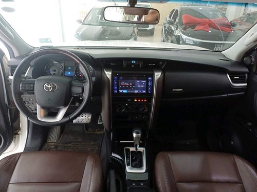 Toyota Hilux SW4 2.7 SR 4X2 16V FLEX 4P AUTOMÁTICO