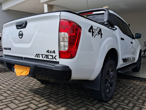 Nissan Frontier 2.3 Attack Cab. Dupla 4x4 Aut. 4p