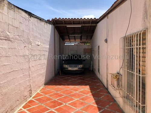 Imagen 19 de 30 de Casa En Venta En Cabudare La Morenera, Flex. Mls #22-9802, Profesional Inmobiliario Rocelys Lugo 414-1275734.