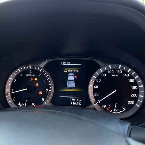 Imagen 2 de 14 de Nissan Np300 Frontier 2019 2.5 Le Aa Mt