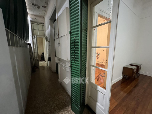Bartolome Mitre Al 2600 - Lateral 77 M2 Impecable