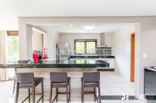 Casa Em Condomínio, 3 Dormitórios, 243.14 M², Menino Deus - 205161