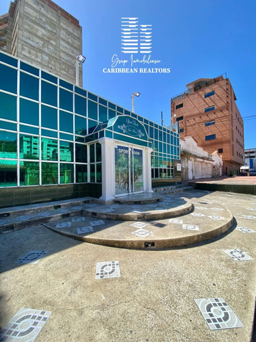 En Venta Centro Hípico, Ubicado En La Avenida Santiago Mariño