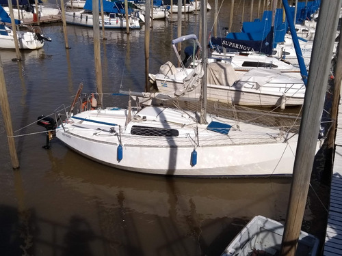 Imagen 2 de 20 de Velero Limbo 21