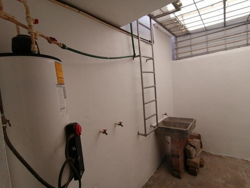 Imagen 5 de 11 de Casa Sola En Venta Esmeralda