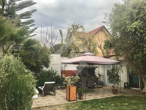 Imagen 1 de 24 de Casa En Venta De 5 Dorm. En La Florida