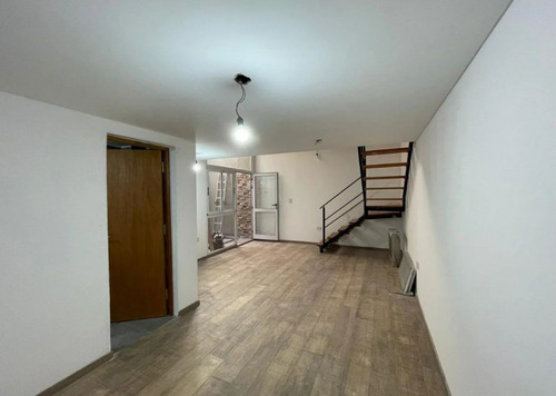 Imagen 2 de 21 de Casa Dos Dormitorios Con Cochera